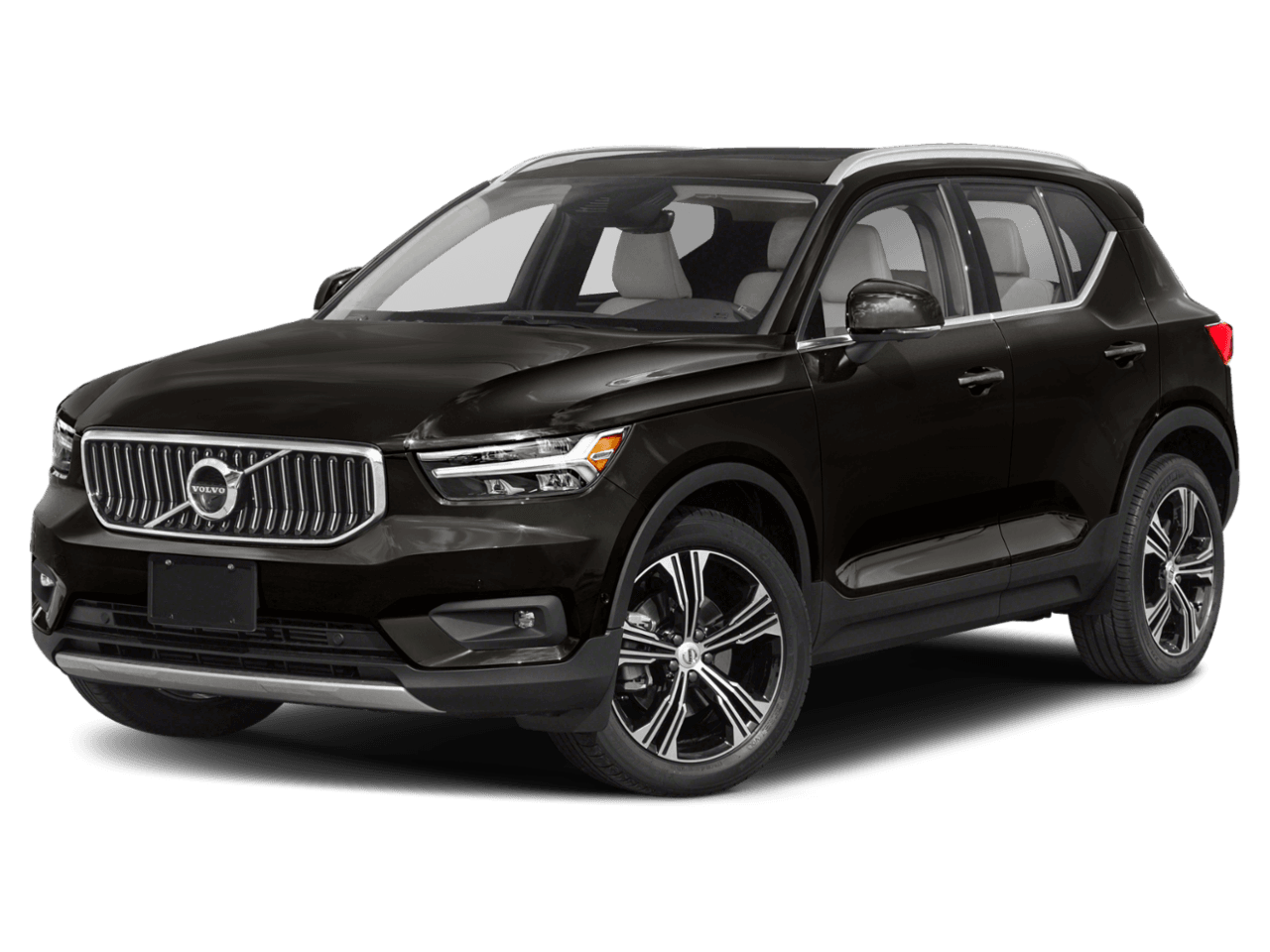 2022 Volvo XC40 Momentum - Front 3/4, facing to the left