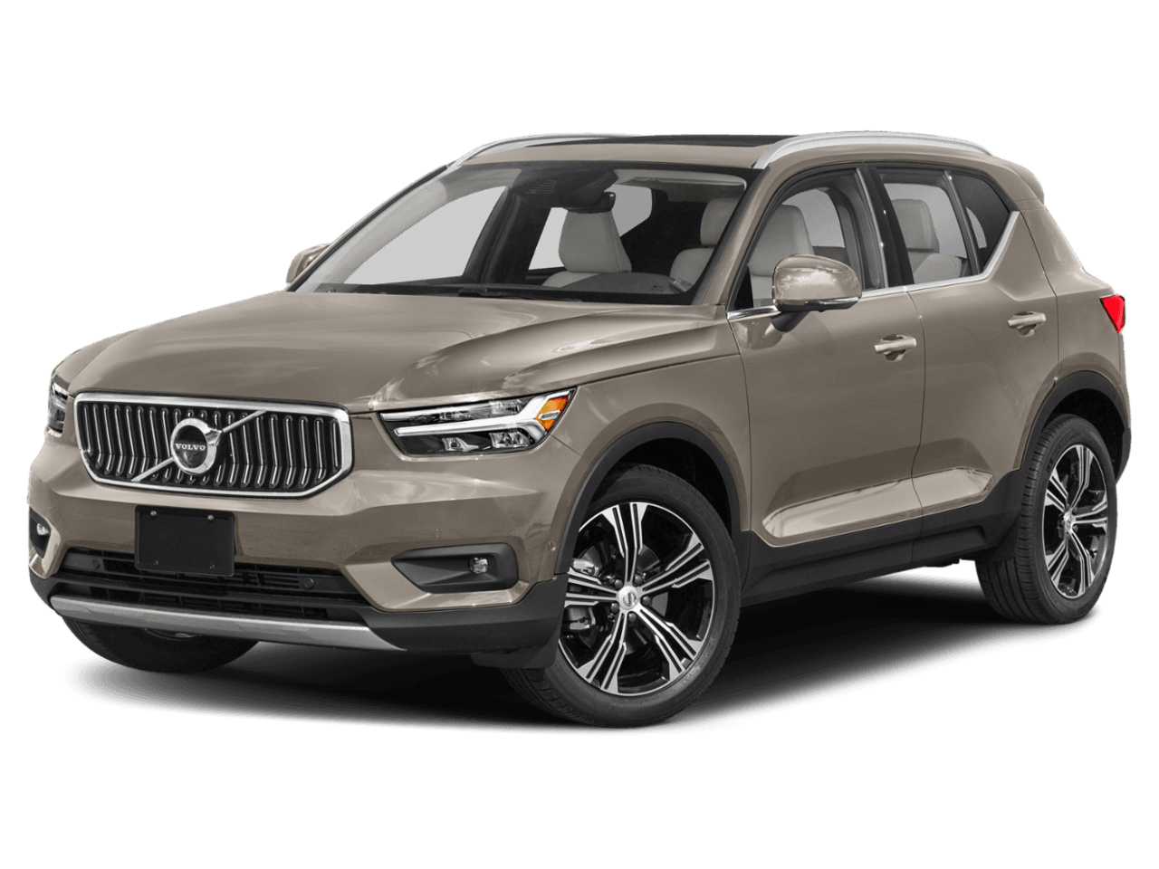 2022 Volvo XC40 Momentum - Front 3/4, facing to the left