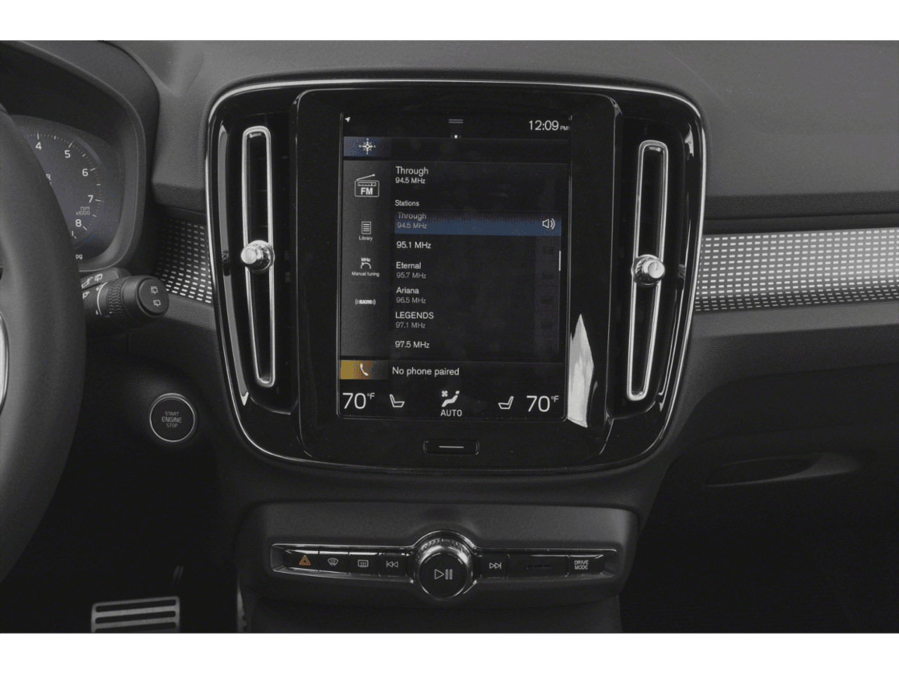 2022 Volvo XC40 R-Design - Interior Stereo System