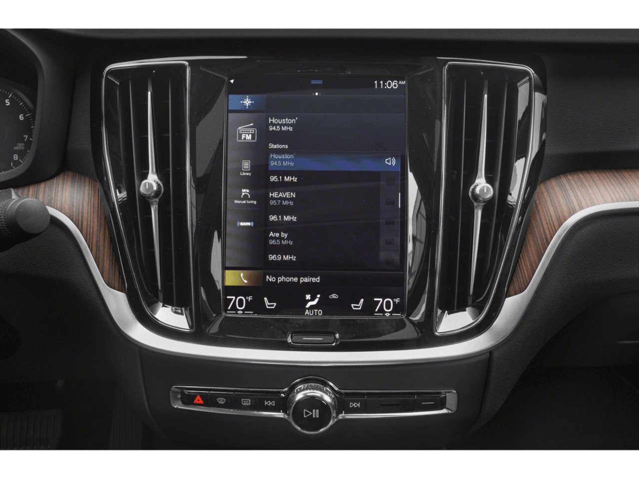 2022 Volvo S60 Momentum - Interior Stereo System