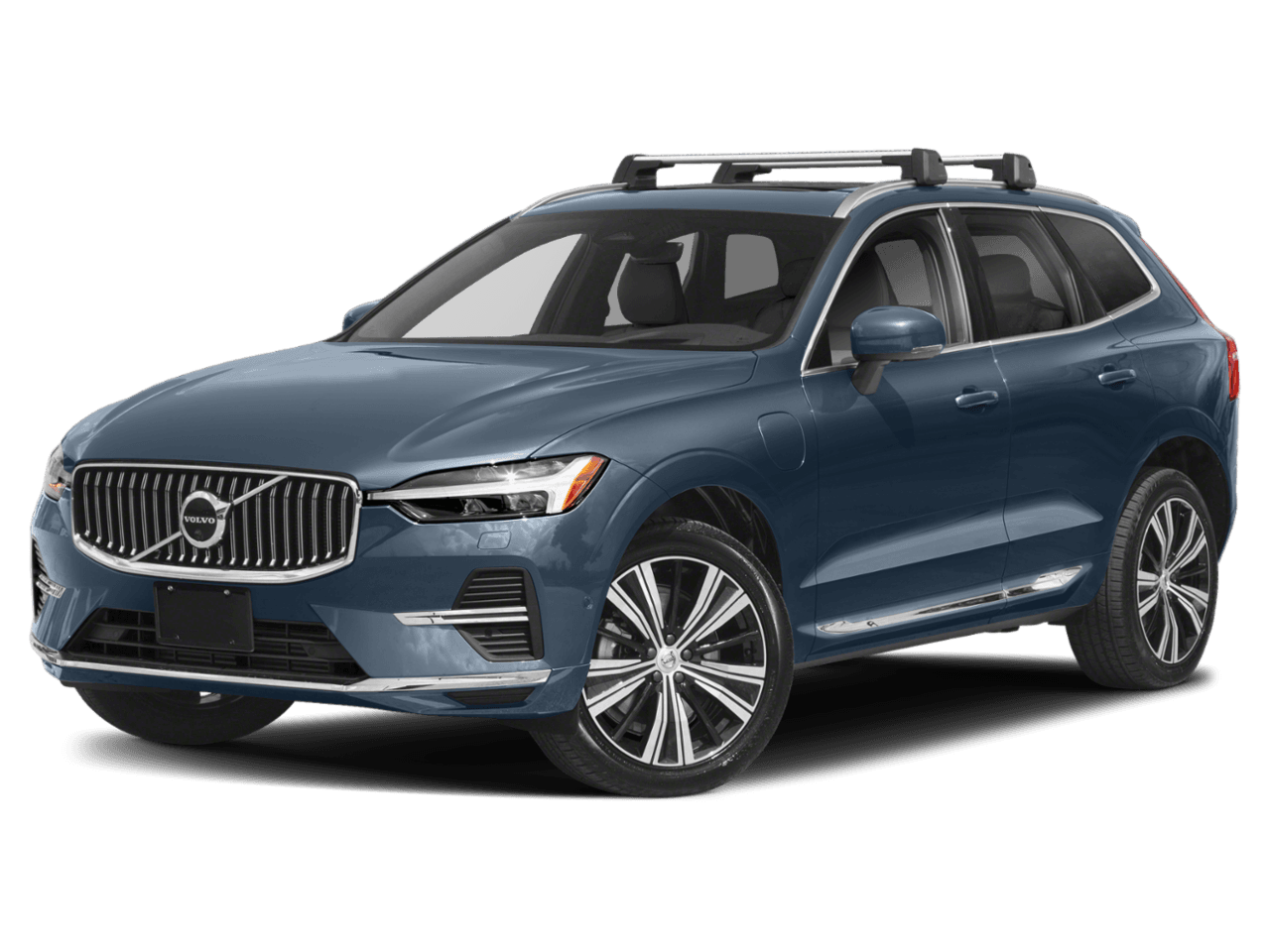 2022 Volvo XC60 Recharge R-Design - Front 3/4, facing to the left