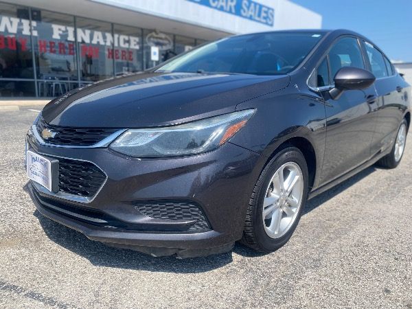 2017 Chevrolet Cruze LT Auto