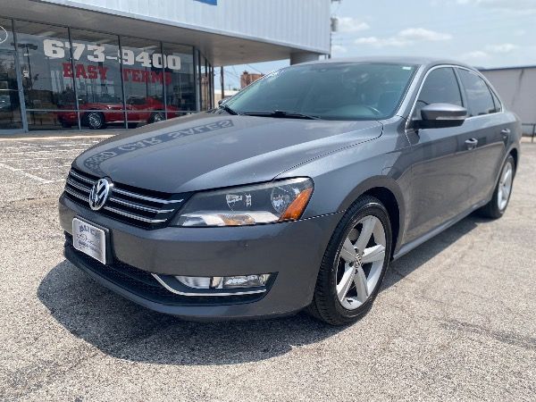 2015 Volkswagen Passat 1.8T Limited Edition