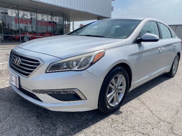 2015 Hyundai Sonata SE's photo