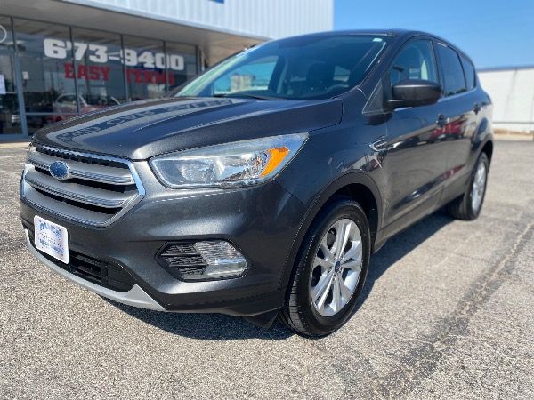 2017 Ford Escape SE's photo