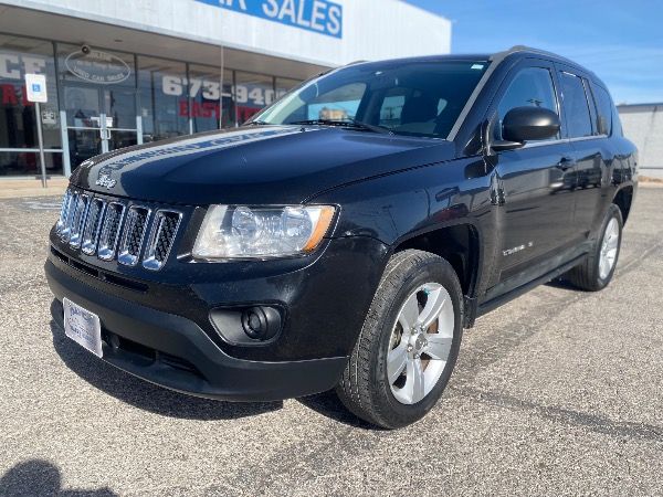 2011 Jeep Compass Base's photo