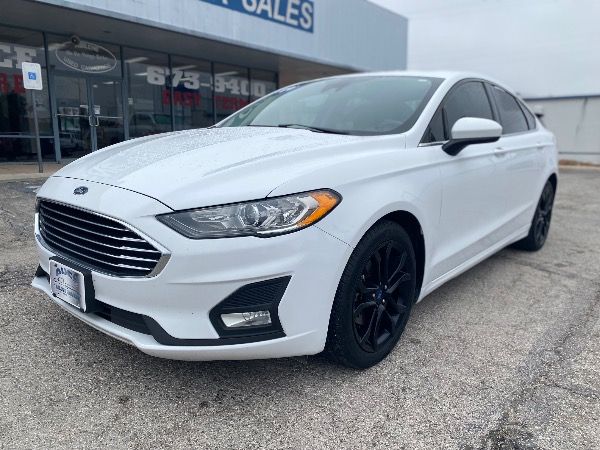 2019 Ford Fusion SE FWD's photo