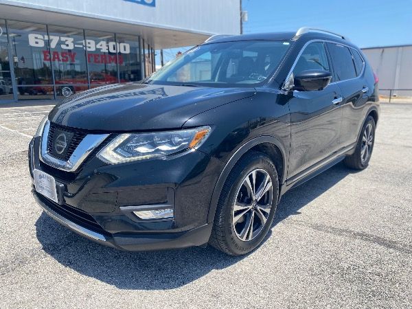 2017 Nissan Rogue SL FWD's photo